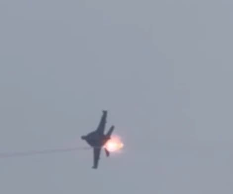 Un aereo USA è stato effettivamente colpito da un missile iraniano lievemente alla coda ed è riuscito a raggiungere la destinazione senza conseguenze gravi