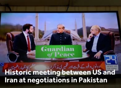 l'Iran ha negato un servizio fotografico congiunto tra Vance e Qalibaf, diversi media occidentali  tra cui l'emittente olandese NOS hanno pubblicato immagini false generate con AI , successivamente riprese anche da testate occidentali.