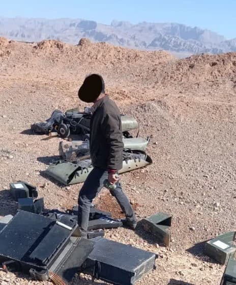 Resti del C-130 USA localizzati in territorio iraniano. Recuperate ingenti quantità di armamenti a bordo del velivolo. Il carico conferma la natura dell'operazione