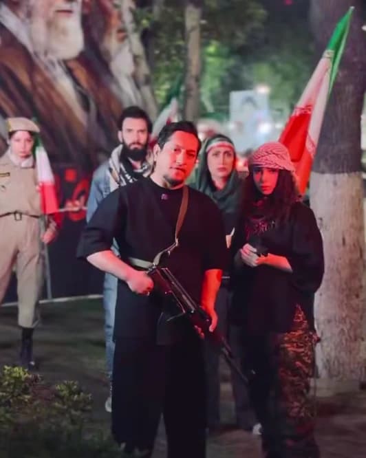 Iran, propaganda sui social interni Circolano video che chiamano i giovani, in particolare le donne, a difendere la patria. Segnale di mobilitazione dell'opinione pubblica interna in vista di possibile escalation.