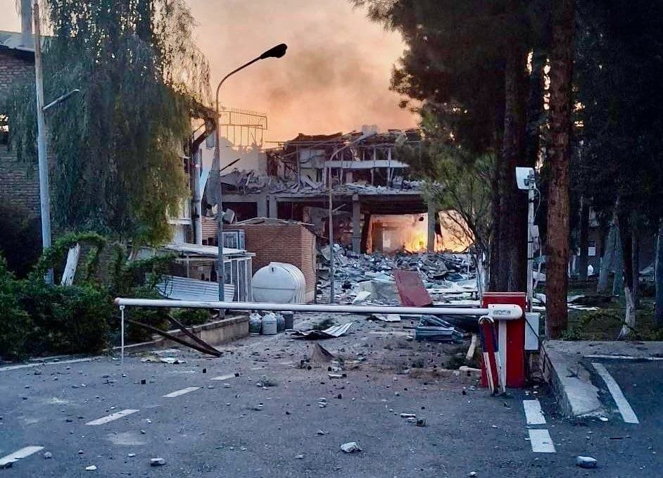Istituto Pasteur di Tehran colpito in Bombardamento  Struttura centenaria di ricerca biomedica, produzione vaccini e sanità pubblica. Membro della rete internazionale Pasteur dal 1920.