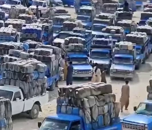 Sanzioni inutili sulla rete sommersa Iran, Pakistan, Afghanistan, Turchia, Iraq, Armenia e Golfo formano un sistema economico parallelo da miliardi. IRGC lo controlla. Le sanzioni lo rendono più ricco.
