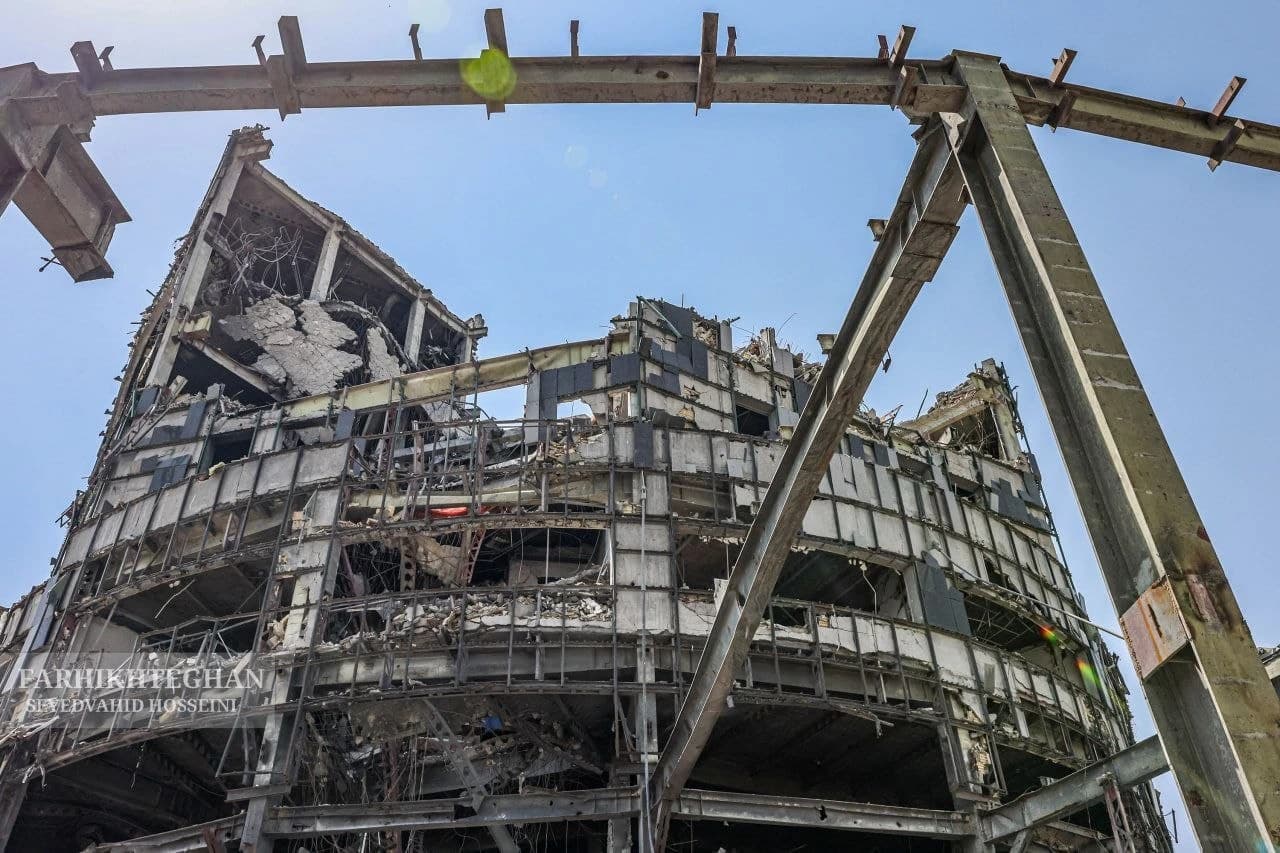 Il crimine taciuto dall'Europa in Iran : il silenzio complice di fronte agli attacchi contro obiettivi civili. Centro di ricerca spaziale dopo gli attacchi statunitensi e israeliani.