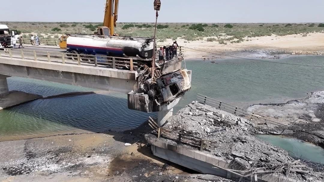 LE INFORMAZIONI  INDICANO LA PREPARAZIONE DI UNA FORZA IRREGOLARE, ADDESTRATA DA SOCIETA' DI SICUREZZA PRIVATE E FINANZIATA DALLE MONARCHIE DEL GOLFO, QUALE APRIPISTA DI UN'OPERAZIONE TERRESTRE PER IL CONTROLLO DELLE ZONE COSTIERE IRANIANE.